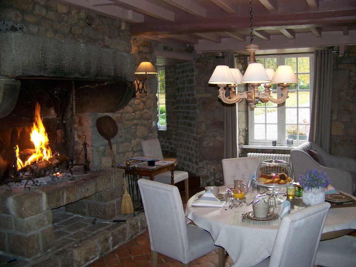 Manoir De La Porte Hotel Sainte-Pience Kültér fotó