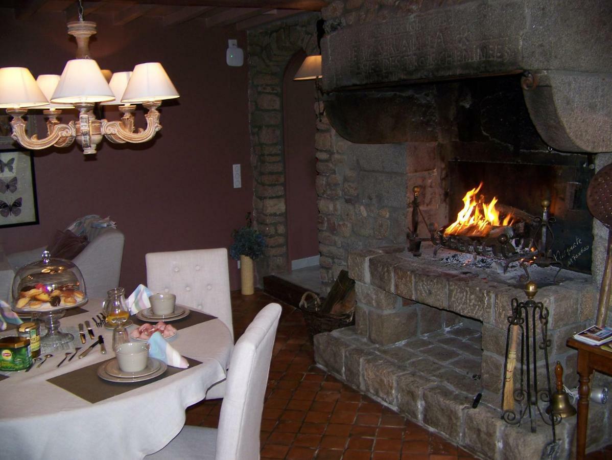 Manoir De La Porte Hotel Sainte-Pience Kültér fotó